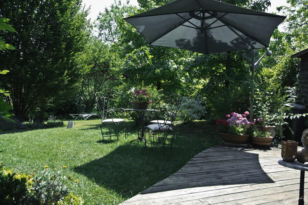 Teapot House Bed & Breakfast เปรูจา ภายนอก รูปภาพ