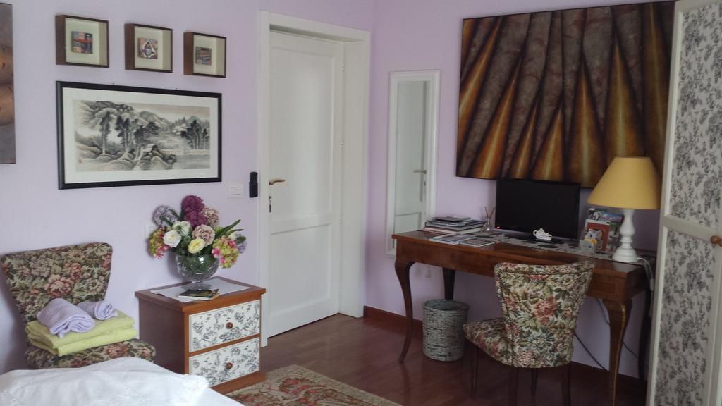 Teapot House Bed & Breakfast เปรูจา ภายนอก รูปภาพ